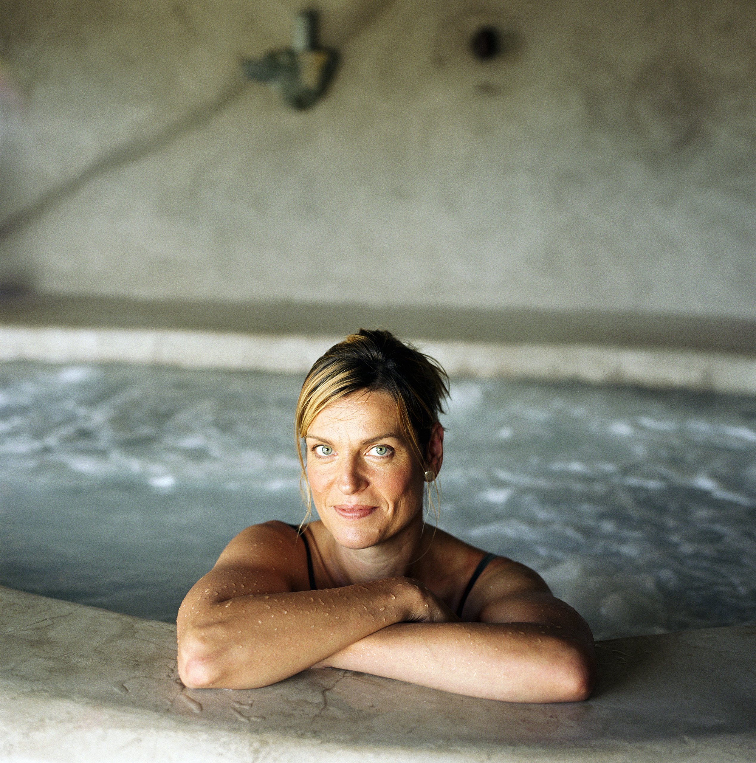 Leisure Time 45430A Brom Tabs Bromine Cleanser for Spas and Hot Tubs, 4 lbs - Image 4